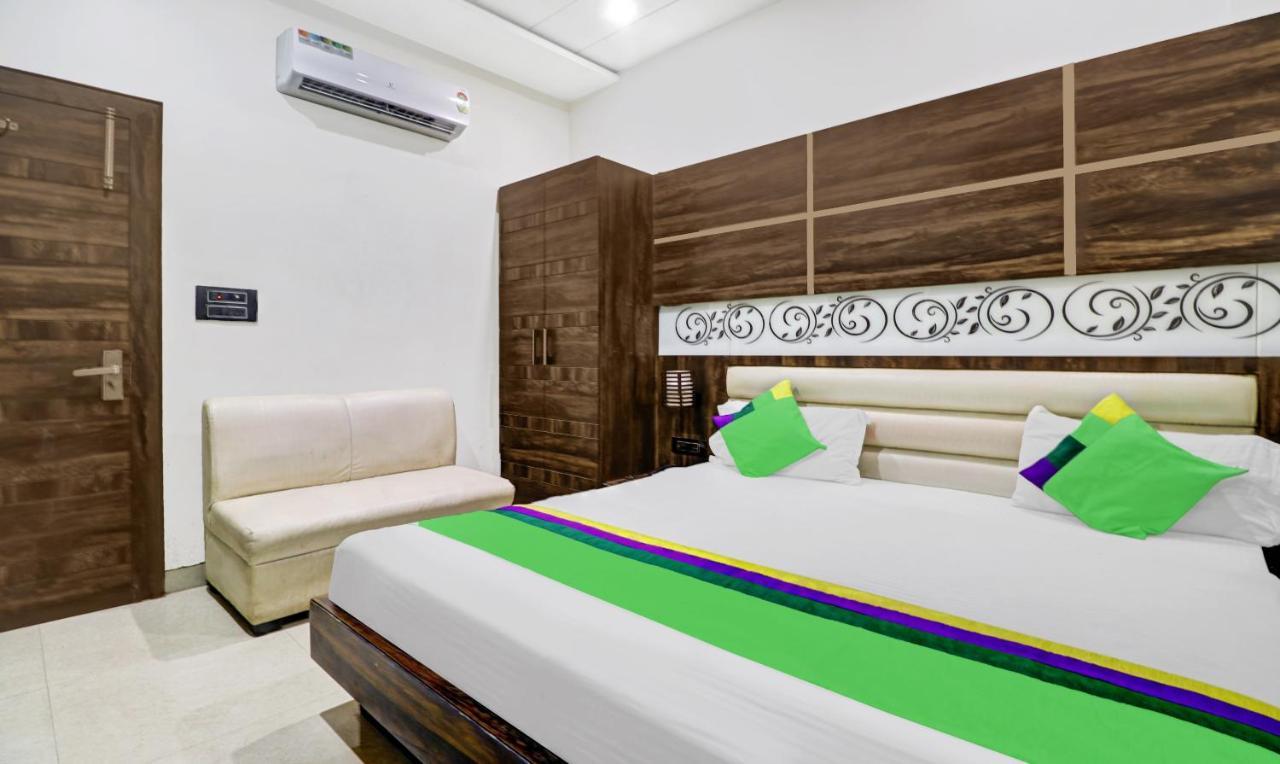 Golden Pearl Hotel อัครา ภายนอก รูปภาพ